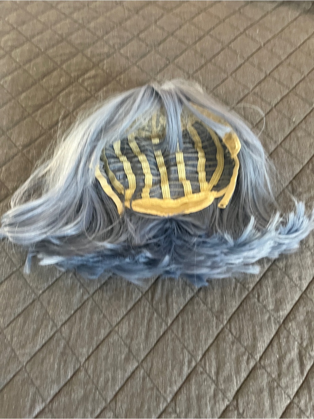 Blue-Gray Women's Short Wig - Stylish Synthetic Hairpiece